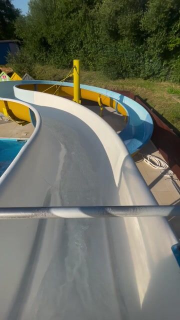 toboggan piscine