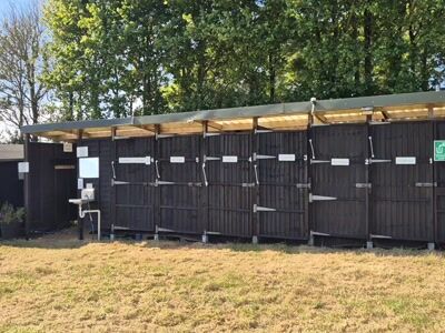 Les douches du camping