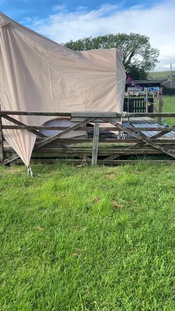 Barry bell tent
