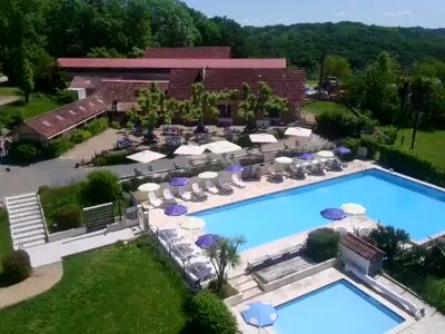 Terrasse, swimming pool and around