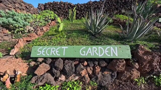 Secret Garden pod