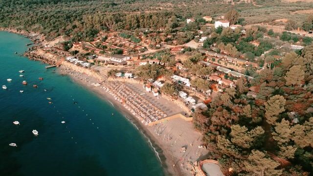 Piazzole direttamente sul mare