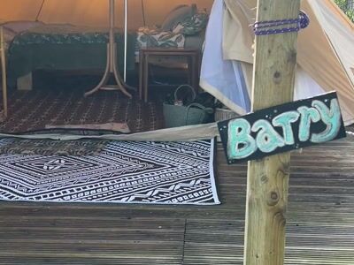 Barry bell tent